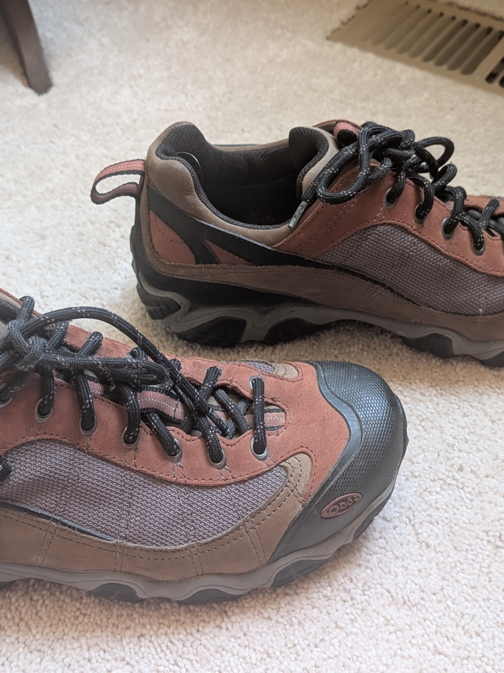 Men's Brown Hiking Shoes - Rugged Trail Performance - Picture 2 of 3